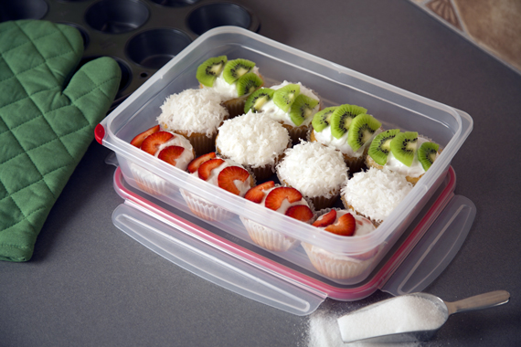 0342 with Mexican flag cupcakes